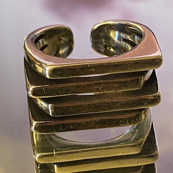 New Multi-Layer Irregular Trapezoid Squared Ring - Picture 3 of 8